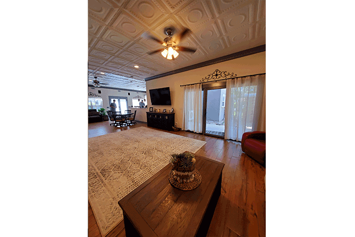 gallery grid image